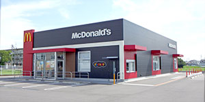 55号小松島店外観